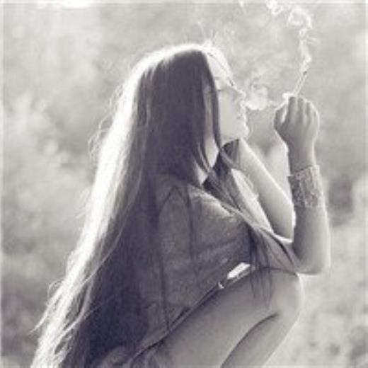 女生自拍说说自恋搞笑